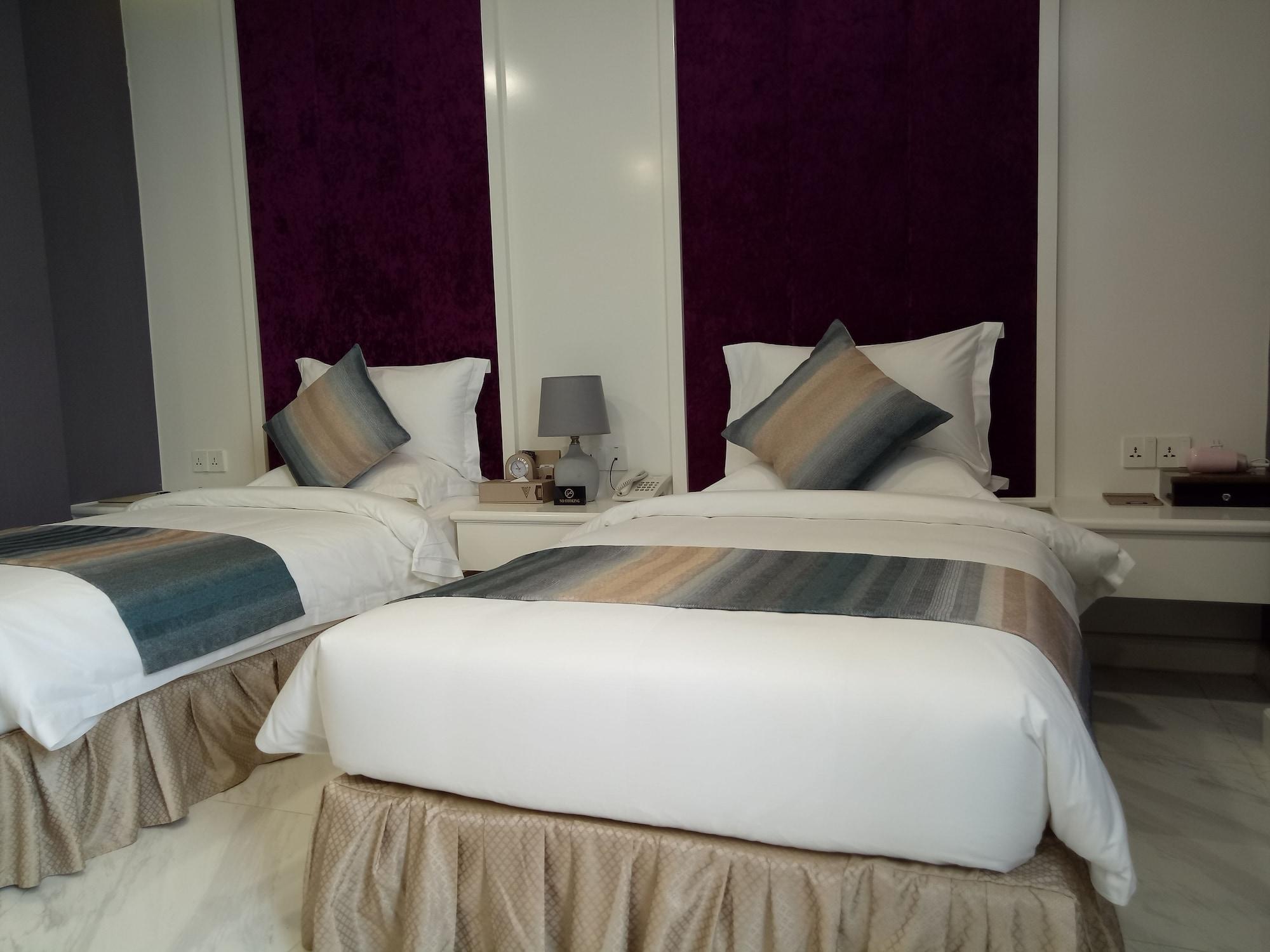 V Boutique Hotel Phnom Penh Exterior foto